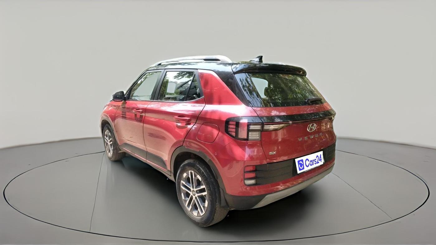 2022 Hyundai VENUE SX 1.5 CRDI DUAL TONE, Diesel, Manual, 51,698 km, exterior