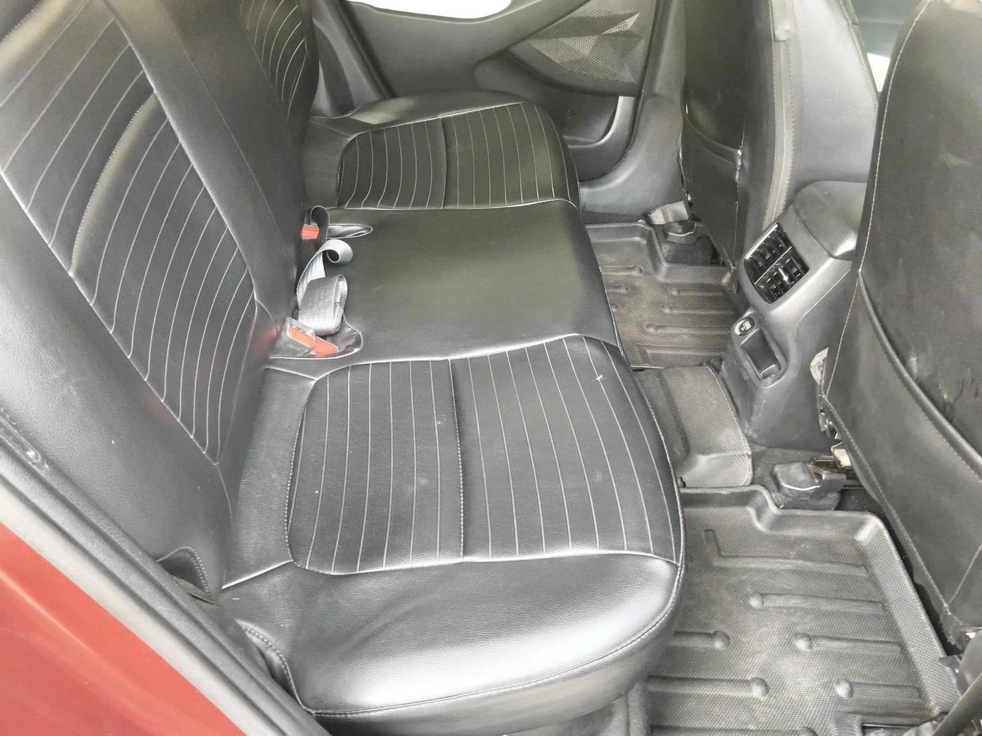 2021 KIA SELTOS HTK PLUS 1.5 IMT, Petrol, Manual, 1,72,202 km, interior
