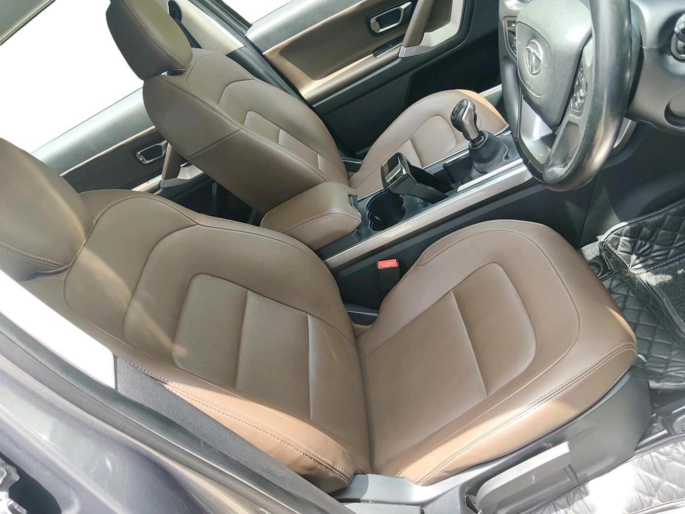 2019 Tata Harrier XZ 2.0L, Diesel, Manual, 1,01,285 km, interior