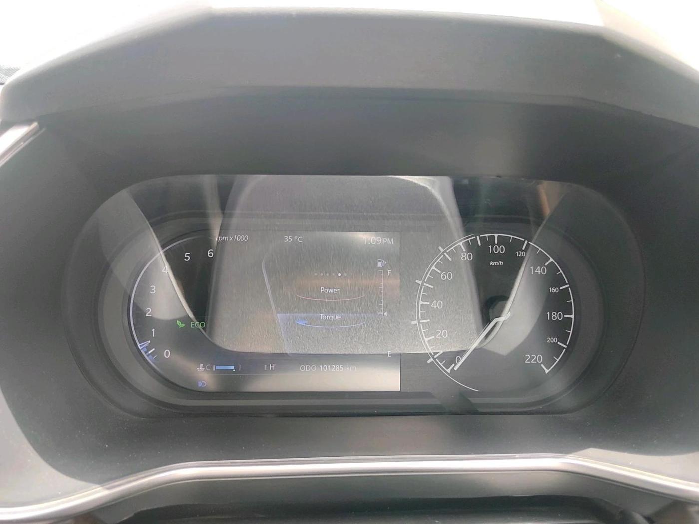 2019 Tata Harrier XZ 2.0L, Diesel, Manual, 1,01,285 km, interior