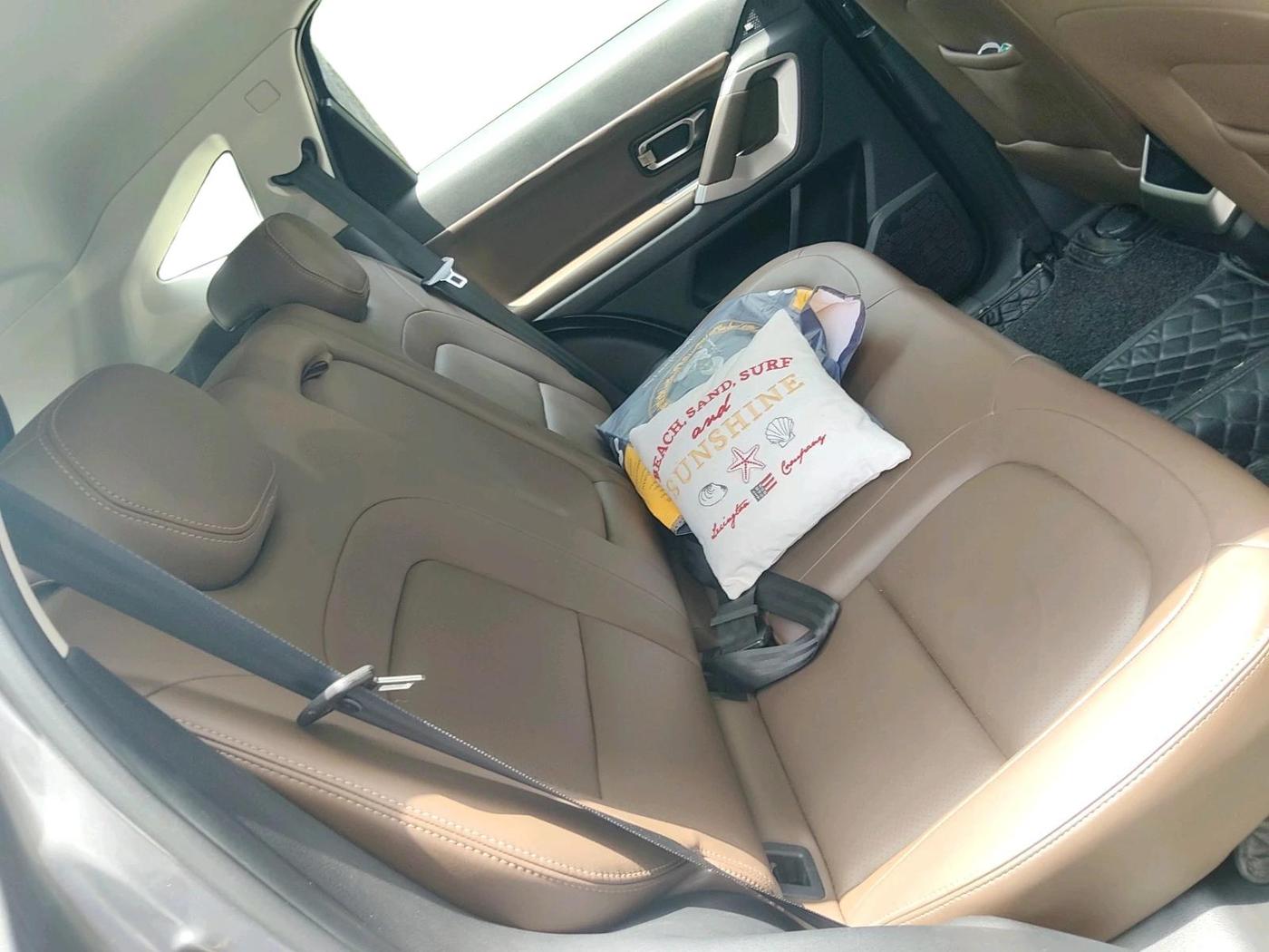 2019 Tata Harrier XZ 2.0L, Diesel, Manual, 1,01,285 km, interior