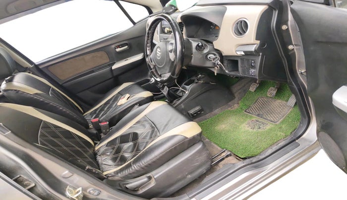 2013 Maruti Wagon R 1.0 LXI, CNG, Manual, 1,18,409 km, interior
