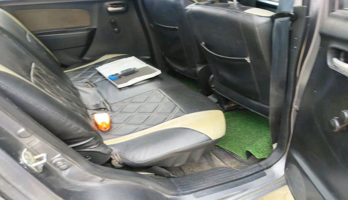 2013 Maruti Wagon R 1.0 LXI, CNG, Manual, 1,18,409 km, interior