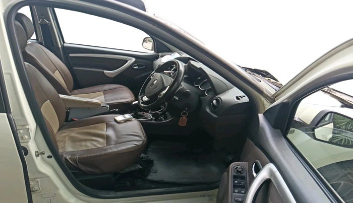 2016 Renault Duster 110 PS RXL 4X2 AMT, Diesel, Automatic, 1,20,238 km, interior