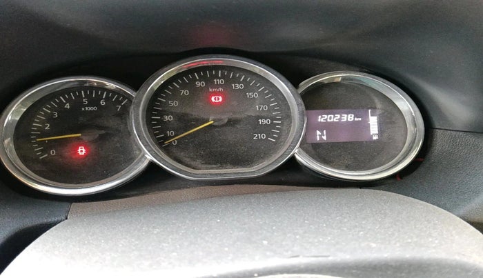 2016 Renault Duster 110 PS RXL 4X2 AMT, Diesel, Automatic, 1,20,238 km, interior