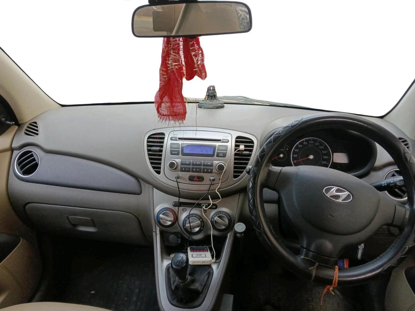 2013 Hyundai i10 ERA 1.1, Petrol, Manual, 50,000 km, interior