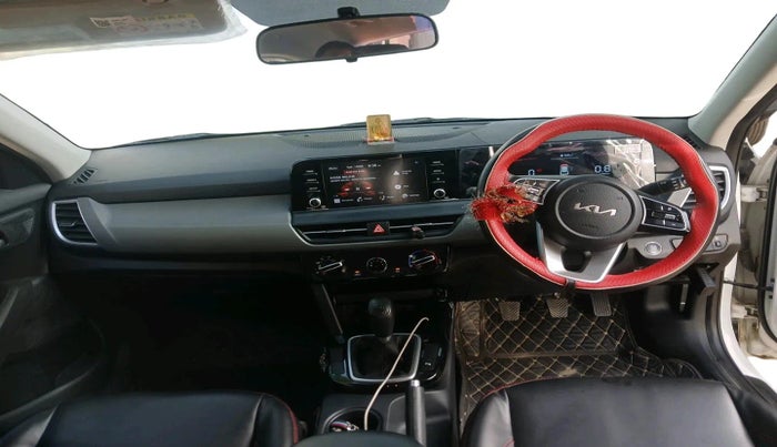 2024 KIA SELTOS  HTK 1.5 PETROL MT, Petrol, Manual, 16,896 km, interior