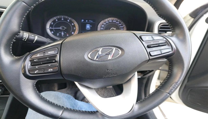 2020 Hyundai VENUE SX PLUS 1.0 TURBO DCT, Petrol, Automatic, 48,299 km, interior