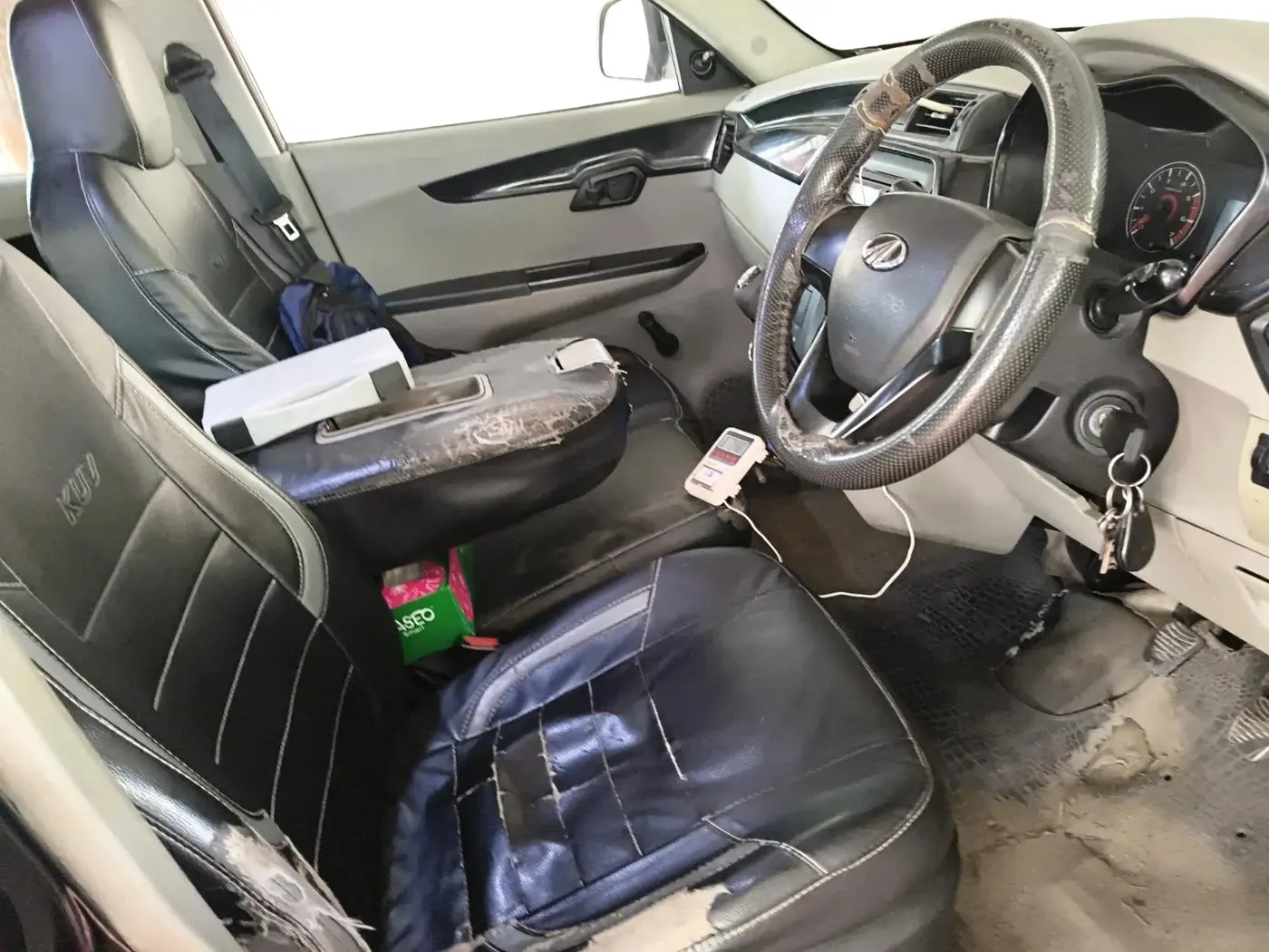 2016 Mahindra Kuv100 K2 PLUS D 6 STR, Diesel, Manual, 1,07,569 km, interior