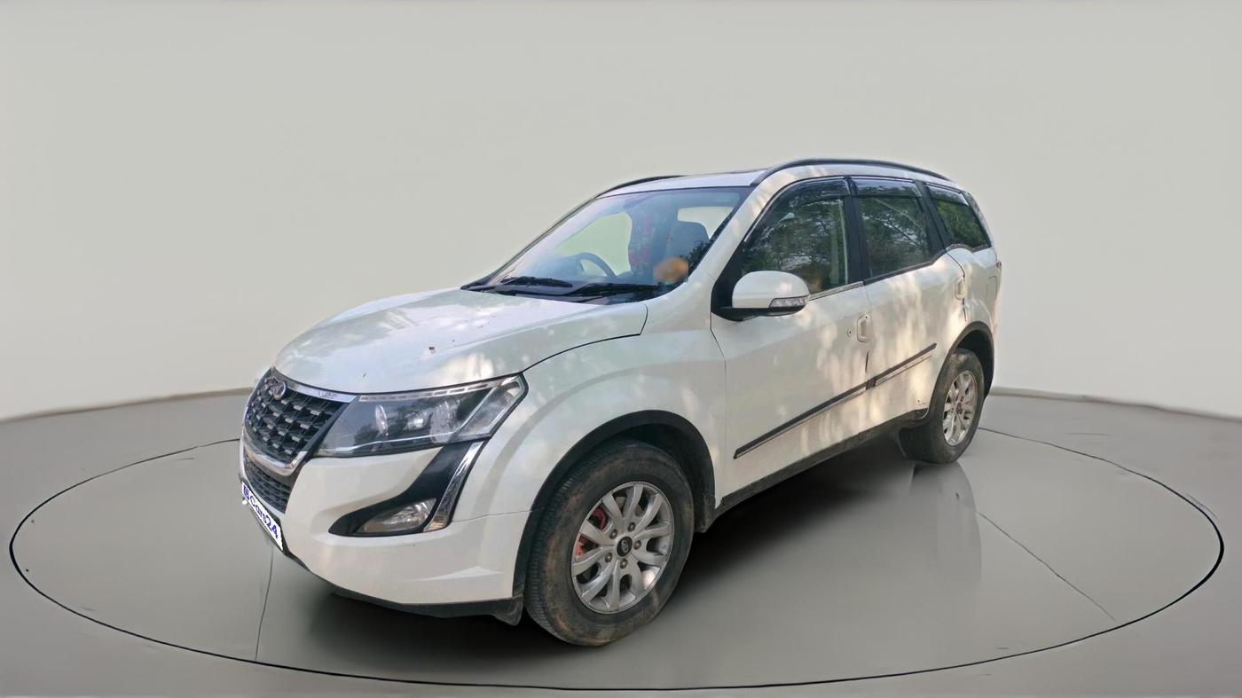 2020 Mahindra XUV500 W9 AT, Diesel, Automatic, 73,102 km, exterior
