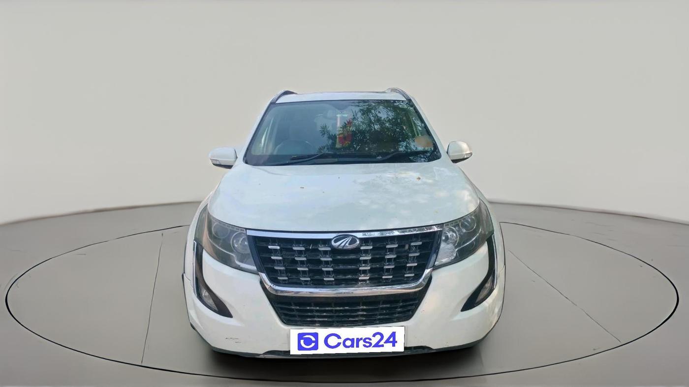 2020 Mahindra XUV500 W9 AT, Diesel, Automatic, 73,102 km, exterior