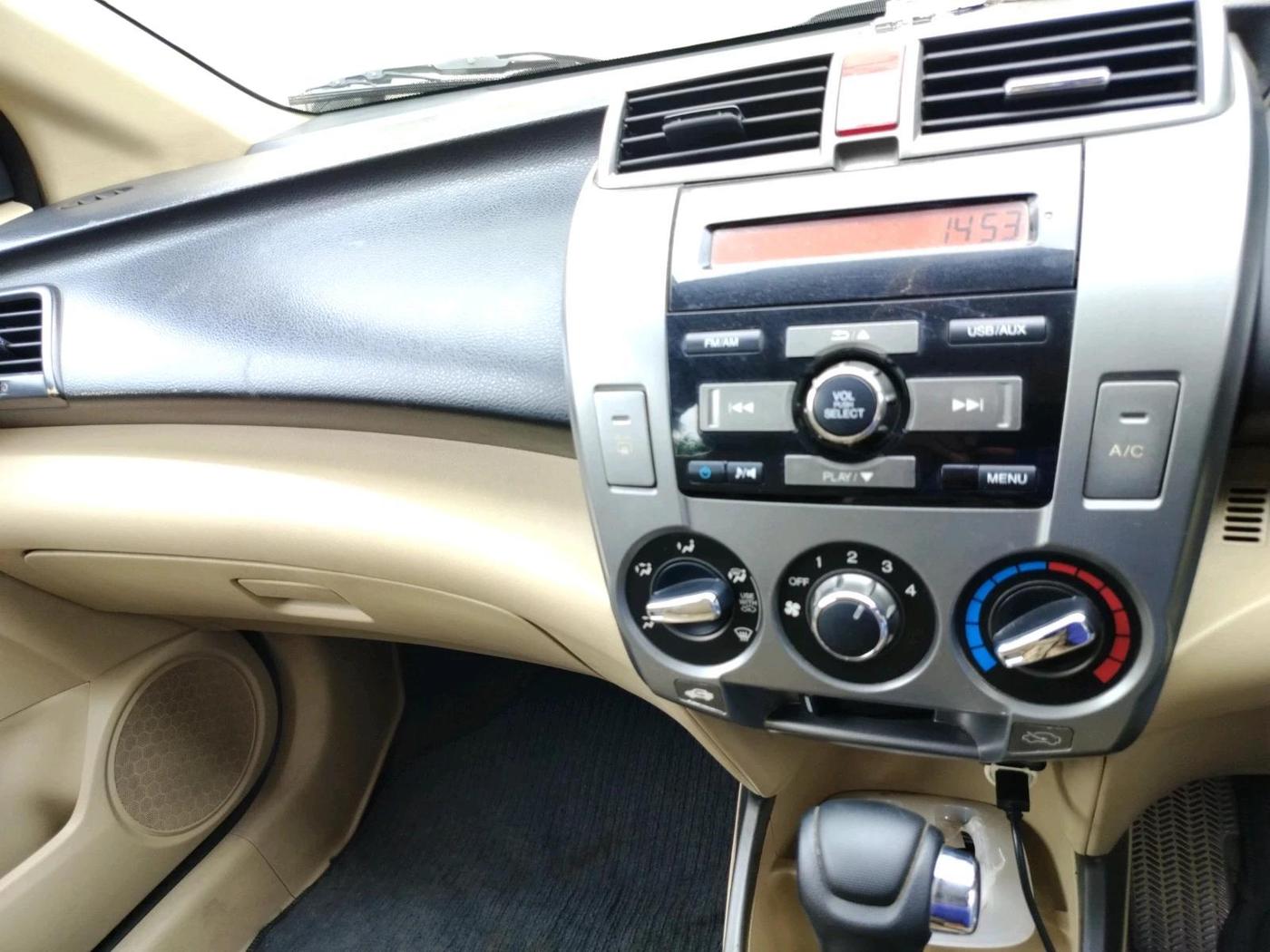2012 Honda City 1.5L I-VTEC V AT, CNG, Automatic, 1,17,190 km, interior