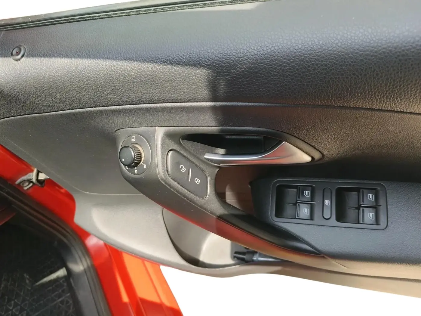 2018 Volkswagen Polo HIGHLINE PLUS 1.0 16 ALLOY, Petrol, Manual, 59,412 km, interior