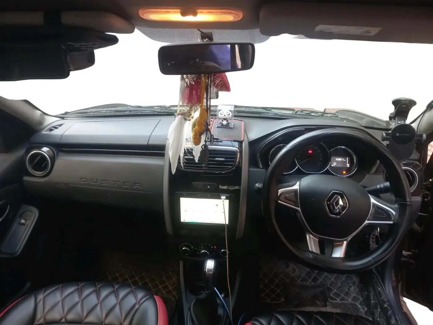 2019 Renault Duster RXS OPT CVT, Petrol, Automatic, 70,007 km, interior