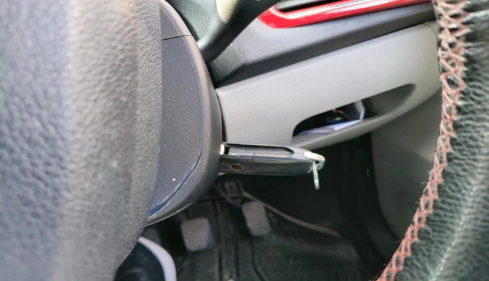 2017 Tata Tiago XZ PETROL, Petrol, Manual, 64,805 km, interior