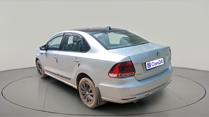 2015 Volkswagen Vento HIGHLINE 1.2 TSI, Petrol, Manual, 70,458 km, exterior