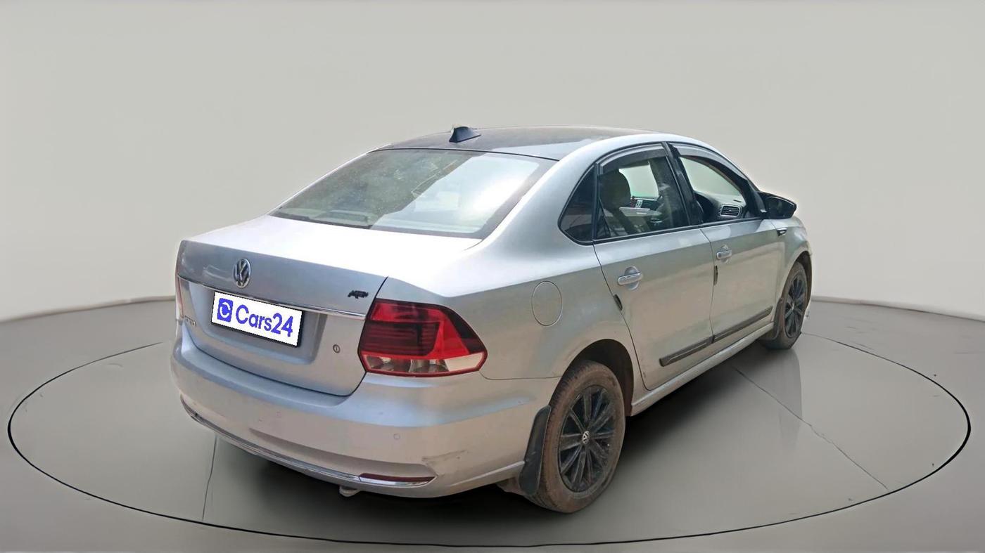 2015 Volkswagen Vento HIGHLINE 1.2 TSI, Petrol, Manual, 70,458 km, exterior