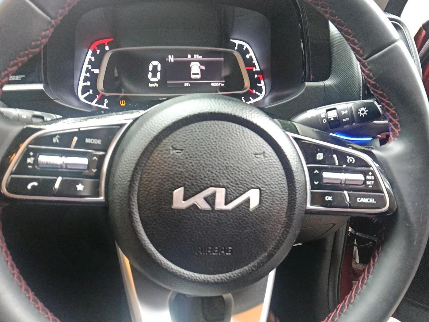 2022 KIA SONET GTX PLUS 1.0 IMT, Petrol, Manual, 42,359 km, interior