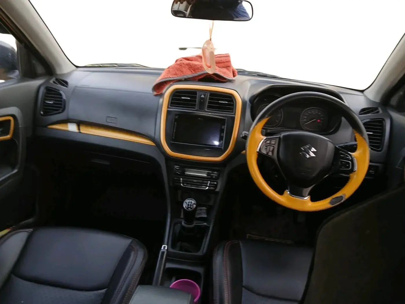 2017 Maruti Vitara Brezza ZDI PLUS DUAL TONE, Diesel, Manual, 3,17,146 km, interior
