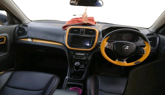 2017 Maruti Vitara Brezza ZDI PLUS DUAL TONE, Diesel, Manual, 3,17,146 km, interior