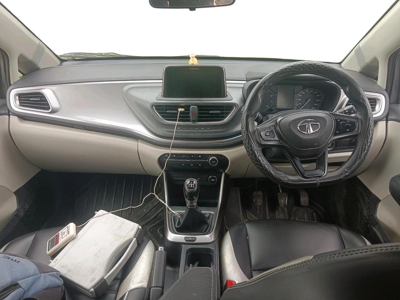 2023 Tata ALTROZ XZ PETROL, Petrol, Manual, 62,652 km, interior