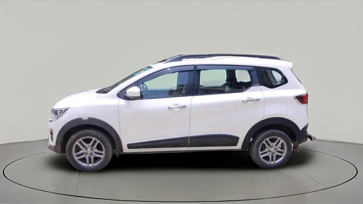 2020 Renault TRIBER RXZ, Petrol, Manual, 61,216 km, exterior