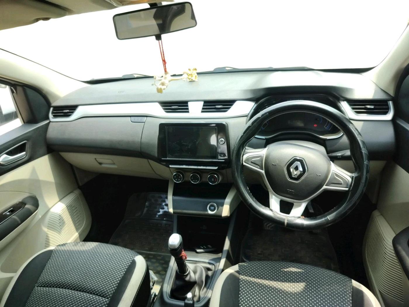 2020 Renault TRIBER RXZ, Petrol, Manual, 61,216 km, interior