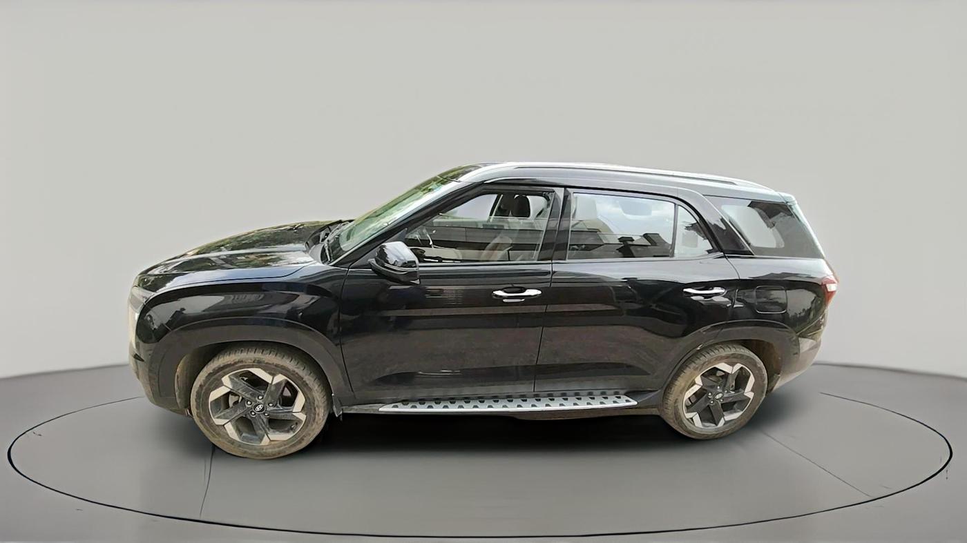 2024 Hyundai ALCAZAR  SIGNATURE (O) DCT 1.5 PETROL 7STR, Petrol, Automatic, 15,830 km, exterior