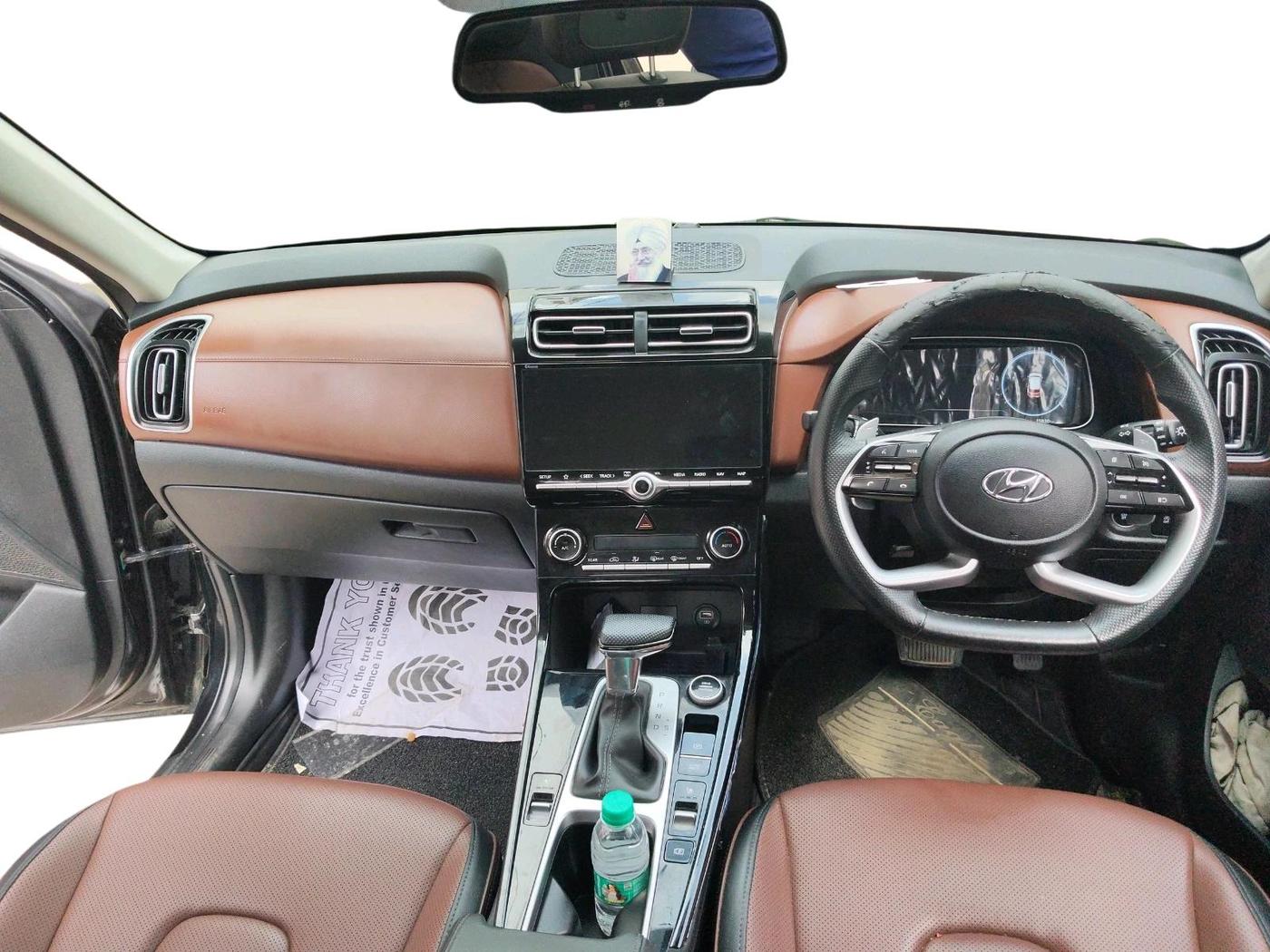 2024 Hyundai ALCAZAR  SIGNATURE (O) DCT 1.5 PETROL 7STR, Petrol, Automatic, 15,830 km, interior