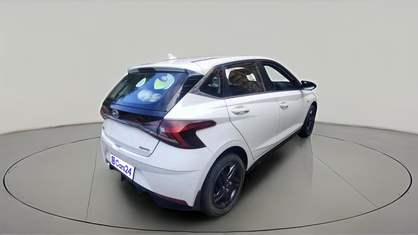 2021 Hyundai NEW I20 SPORTZ 1.2 AT, Petrol, Automatic, 16,353 km, exterior