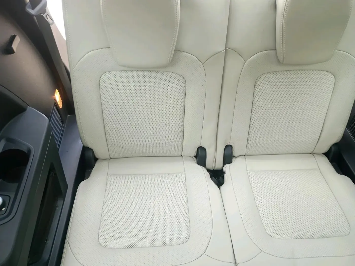 2022 Tata Safari XZ PLUS 6 S, Diesel, Manual, 50,033 km, interior