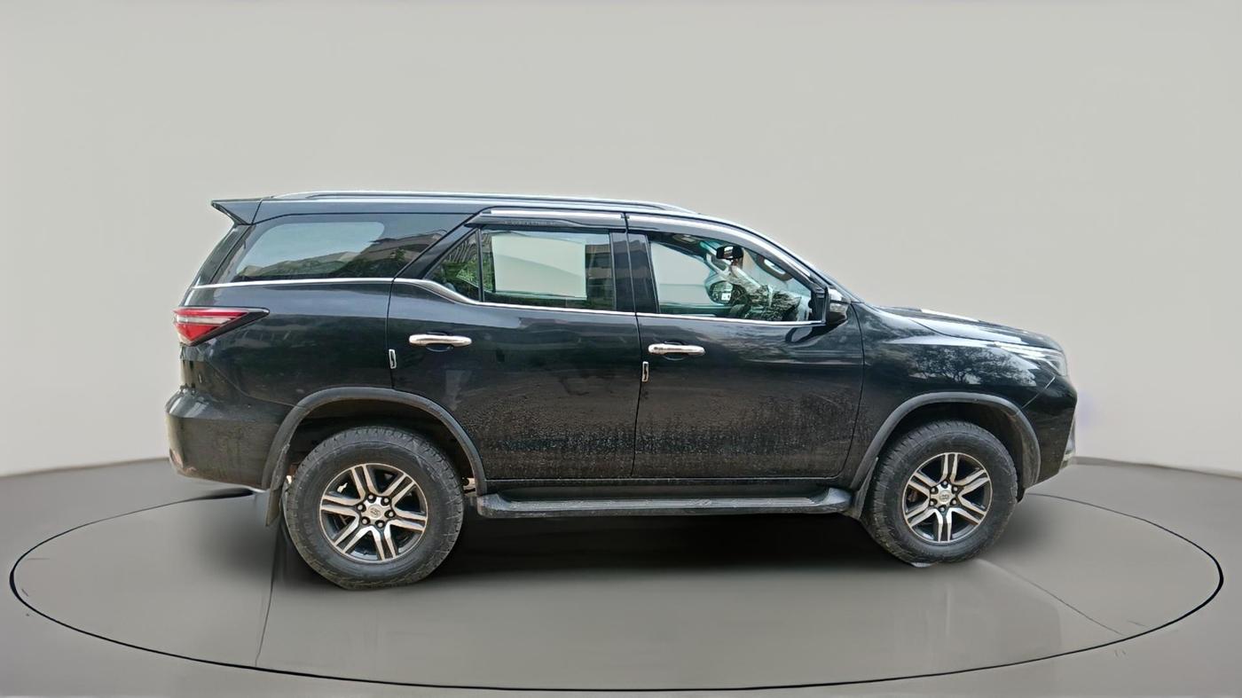 2024 Toyota Fortuner 4X2 AT 2.7 PETROL, Petrol, Automatic, 78,433 km, exterior