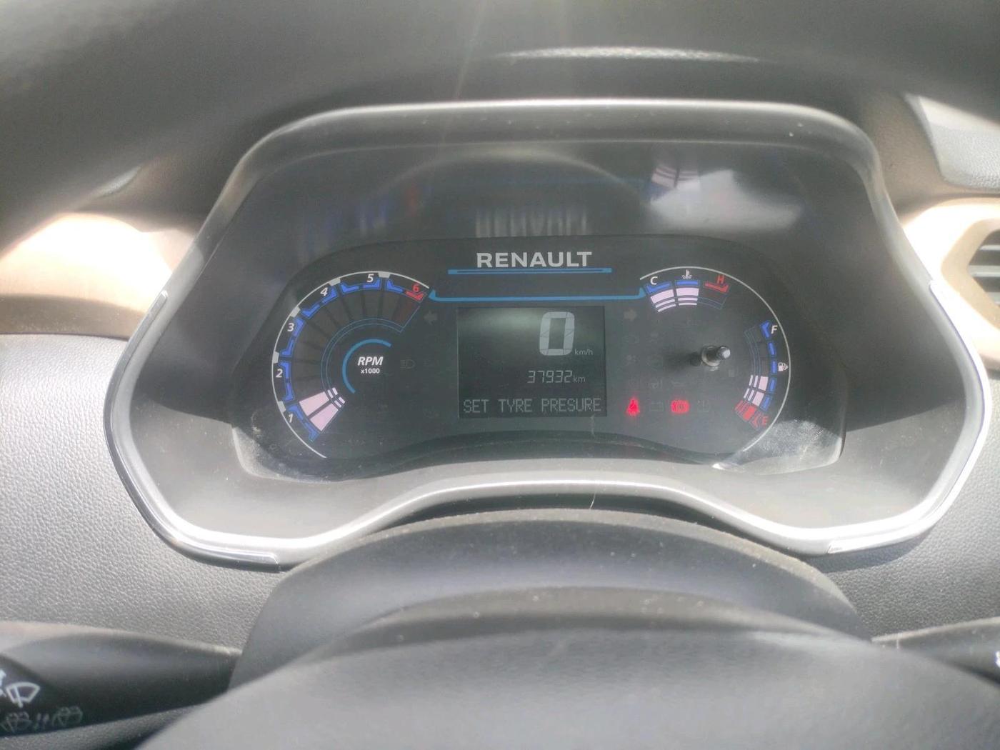 2023 Renault Kiger RXT MT, CNG, Manual, 37,932 km, interior