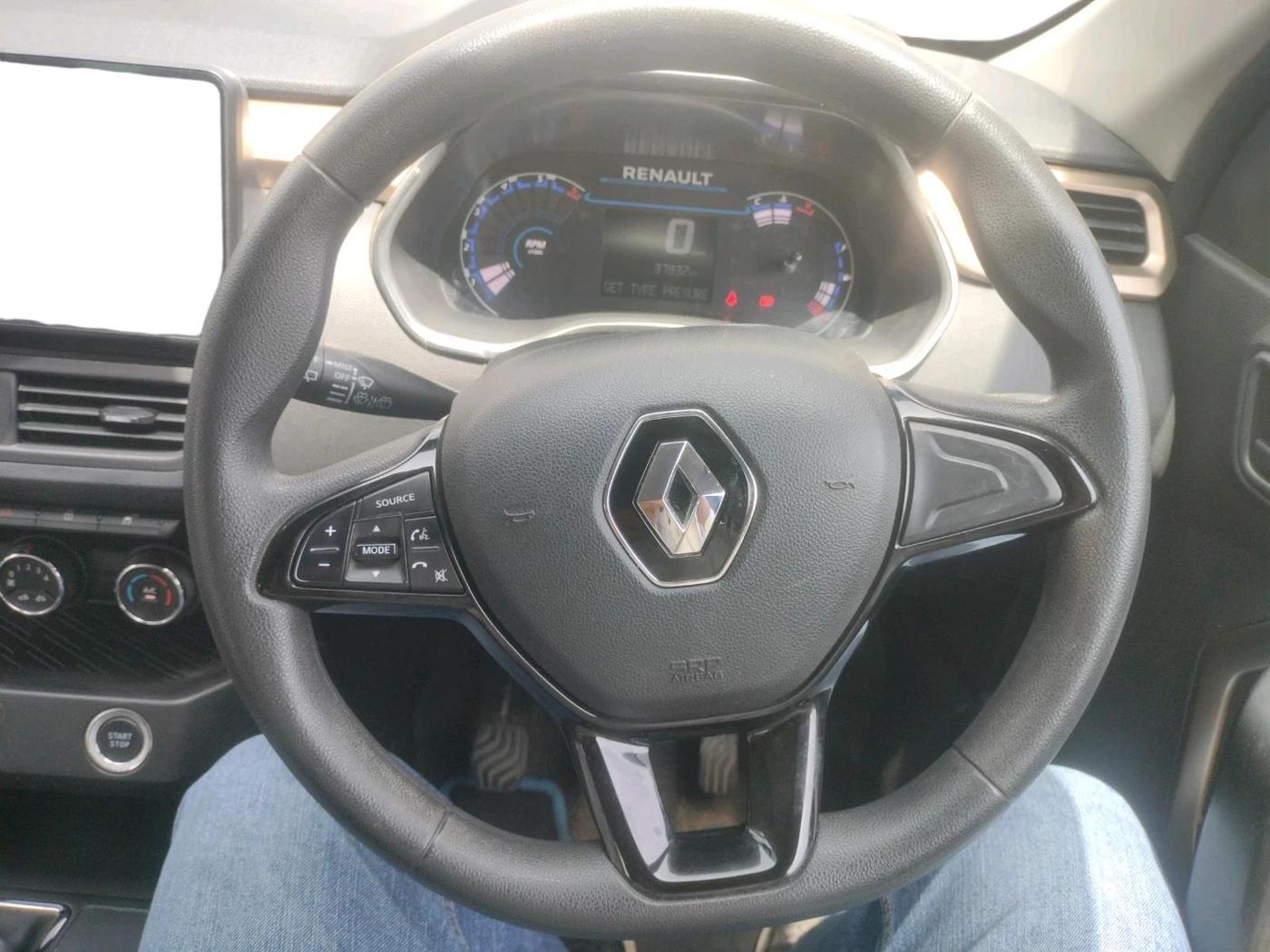 2023 Renault Kiger RXT MT, CNG, Manual, 37,932 km, interior