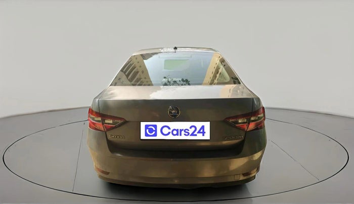 2016 Skoda Superb L&K 1.8 TSI AT, Petrol, Automatic, 1,04,051 km, exterior