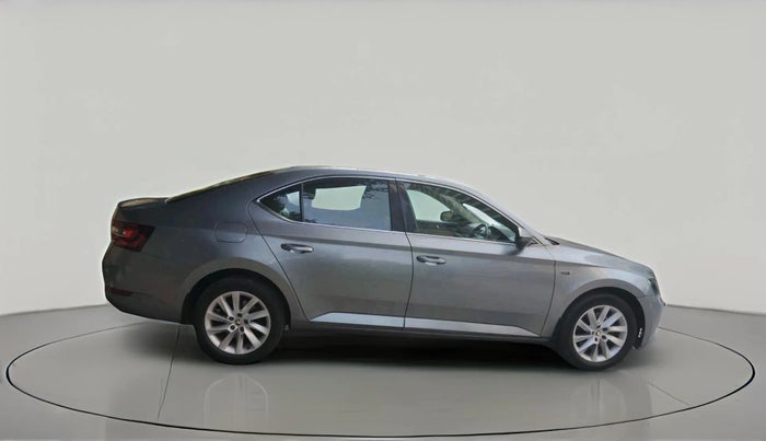 2016 Skoda Superb L&K 1.8 TSI AT, Petrol, Automatic, 1,04,051 km, exterior