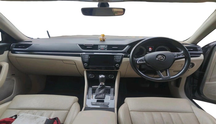 2016 Skoda Superb L&K 1.8 TSI AT, Petrol, Automatic, 1,04,051 km, interior