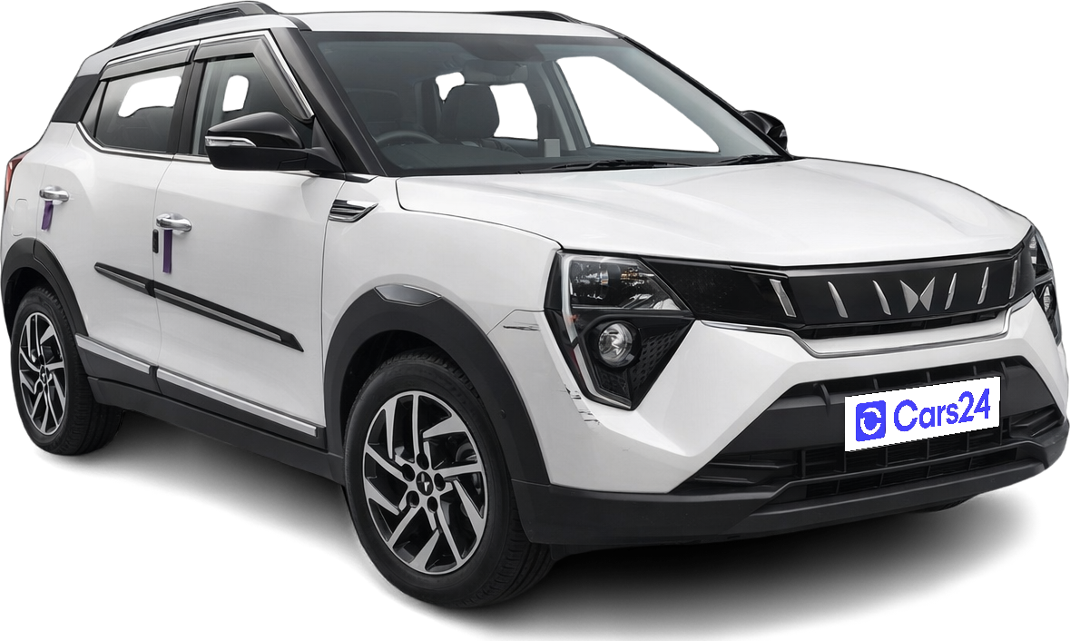 2025 Mahindra XUV 3XO - SUV - Petrol - Automatic - ₹11.60 lakh