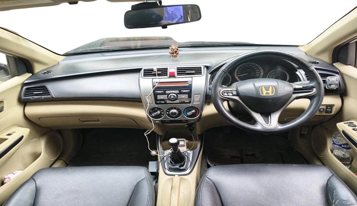 2013 Honda City 1.5L I-VTEC S MT, CNG, Manual, 1,30,640 km, interior