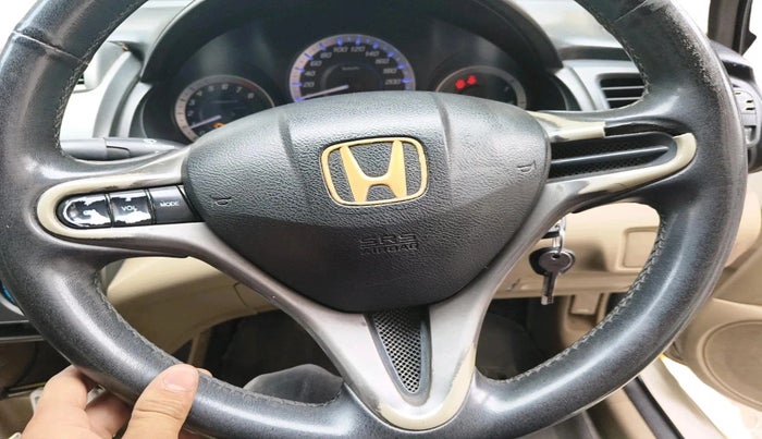 2013 Honda City 1.5L I-VTEC S MT, CNG, Manual, 1,30,640 km, interior