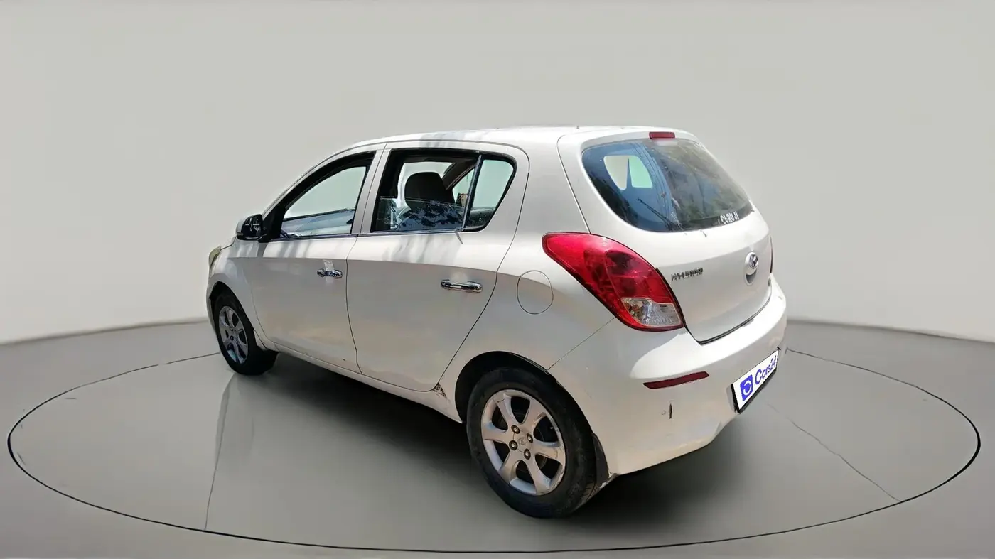 2013 Hyundai i20 MAGNA (O) 1.2, CNG, Manual, 1,10,954 km, exterior