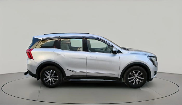 2022 Mahindra XUV700 AX 7 P MT 7 STR, Petrol, Manual, 40,525 km, exterior