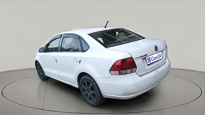 2011 Volkswagen Vento HIGHLINE 1.6 MPI, Petrol, Manual, 67,928 km, exterior