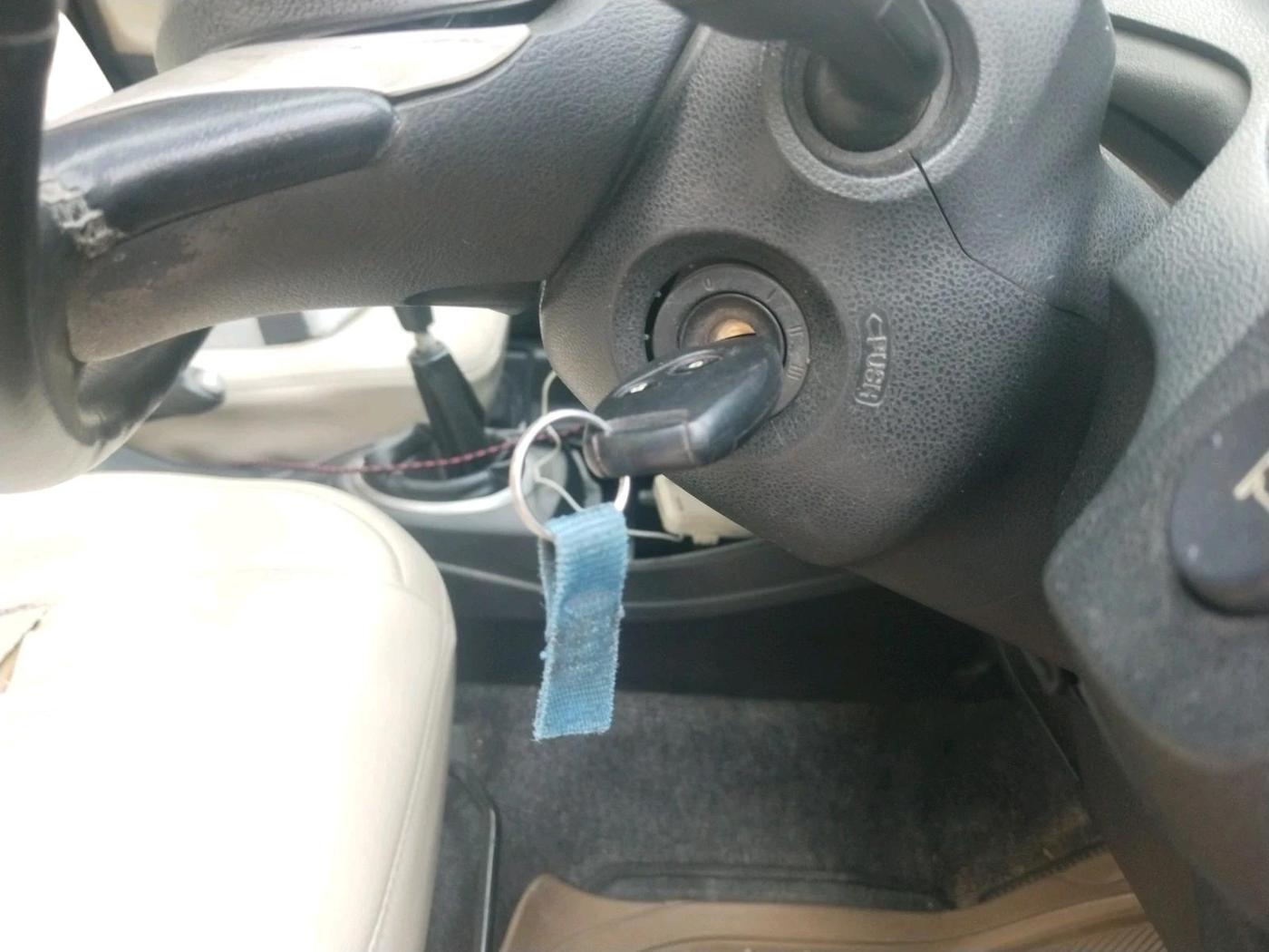 2011 Honda Jazz 1.2 L I-VTEC SELECT, Petrol, Manual, 1,44,302 km, interior