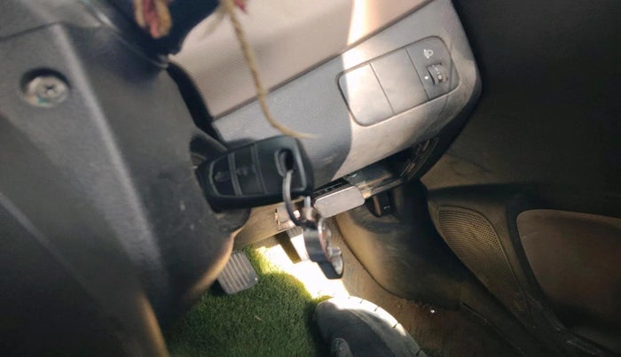 2016 Hyundai Grand i10 SPORTZ 1.1 CRDI, Diesel, Manual, 96,000 km, interior