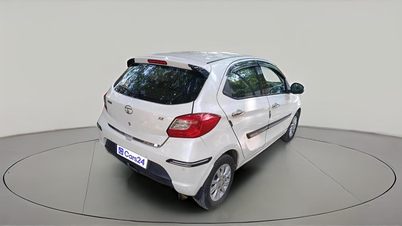 2018 Tata Tiago XZ PETROL, CNG, Manual, 83,912 km, exterior