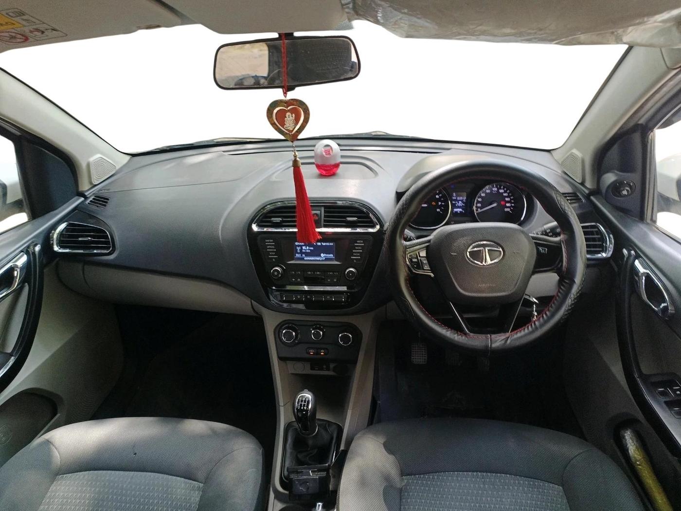 2018 Tata Tiago XZ PETROL, CNG, Manual, 83,912 km, interior