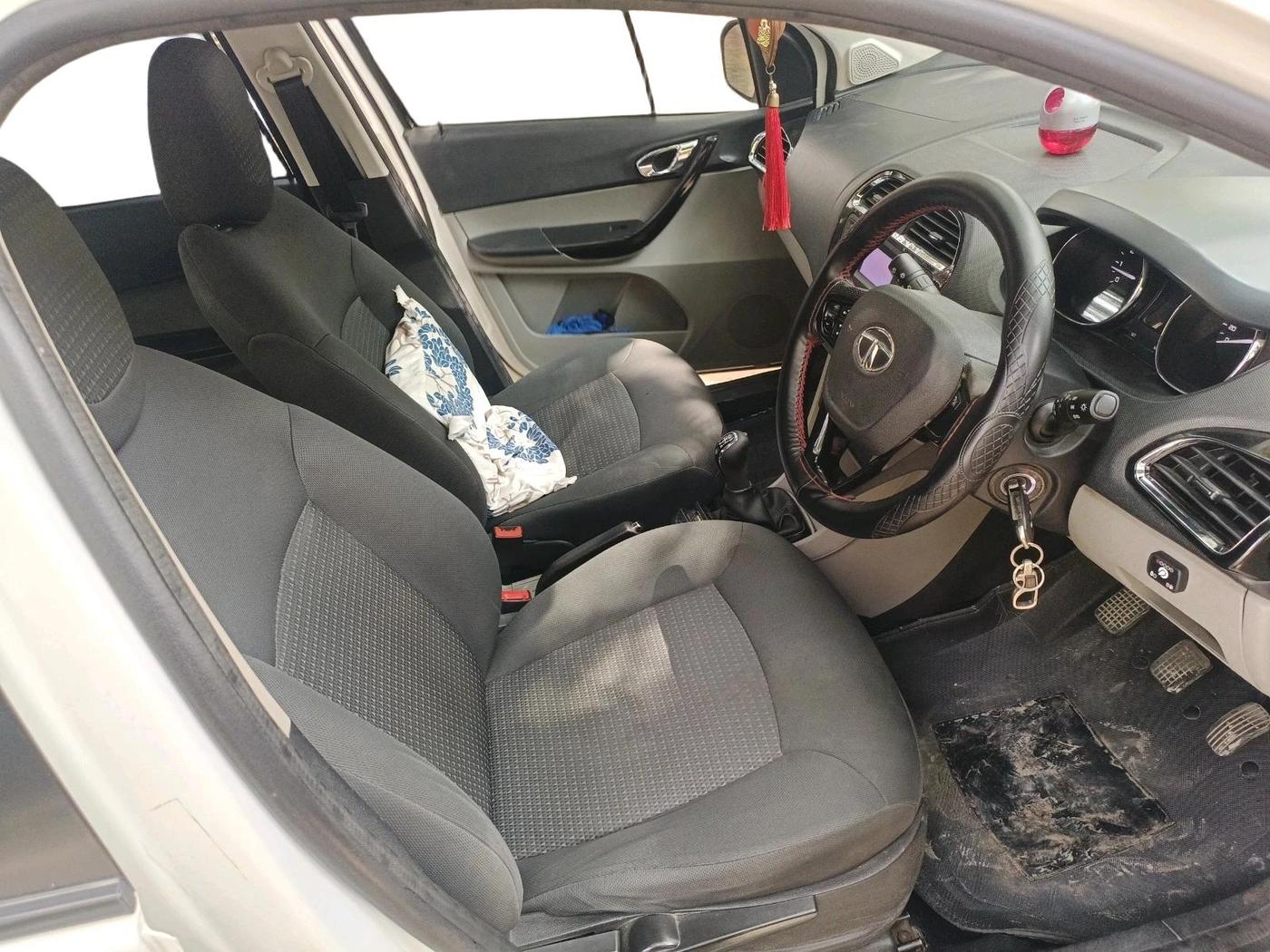 2018 Tata Tiago XZ PETROL, CNG, Manual, 83,912 km, interior