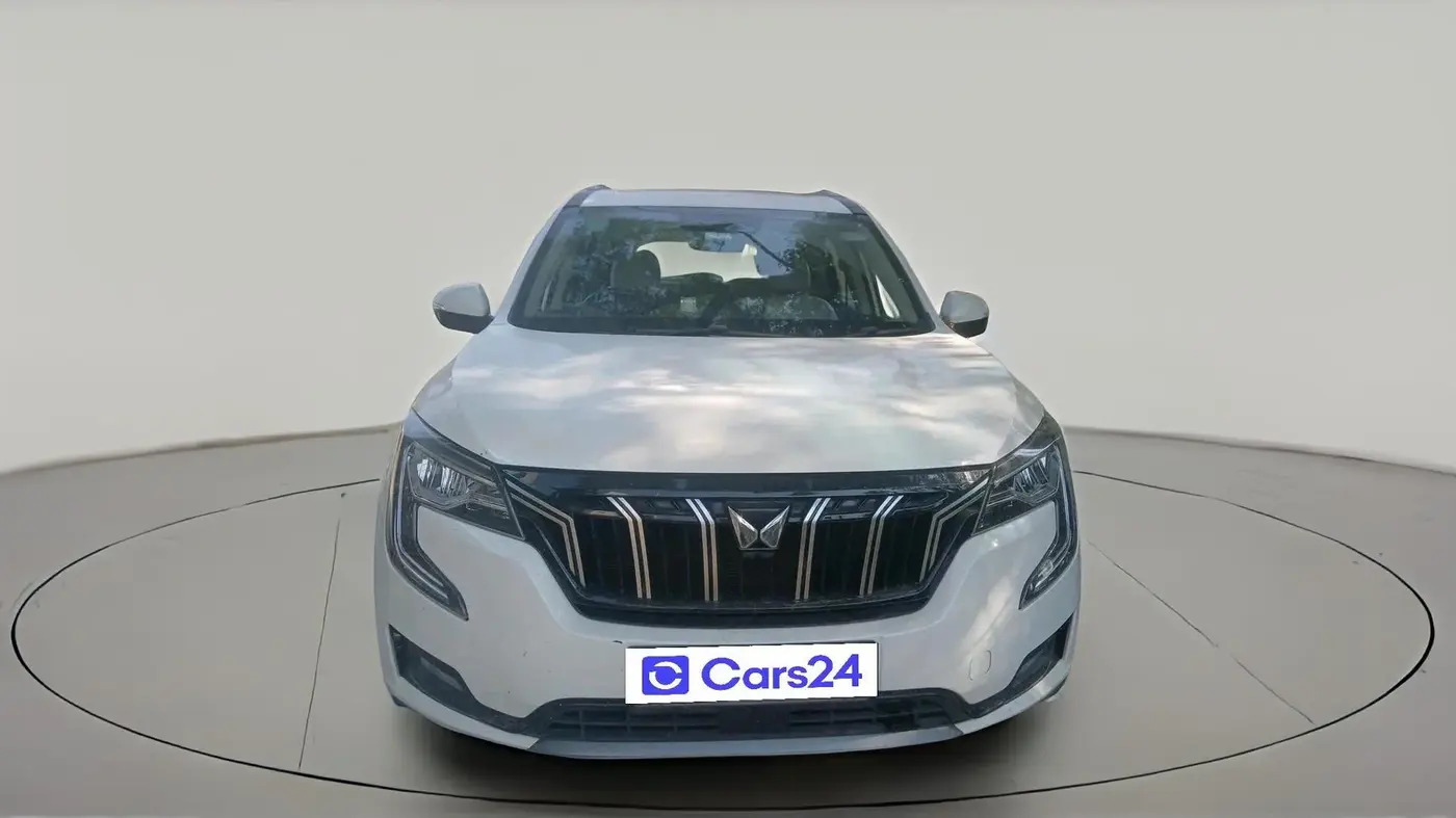 2022 Mahindra XUV700 AX 7 P AT 7 STR, Petrol, Automatic, 21,772 km, exterior