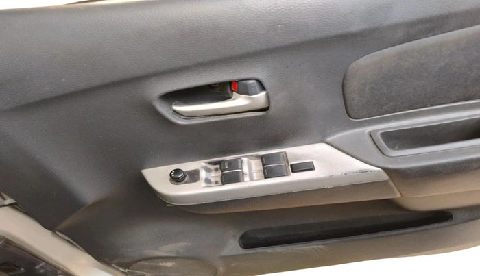 2012 Maruti Wagon R 1.0 VXI, Petrol, Manual, 84,091 km, interior
